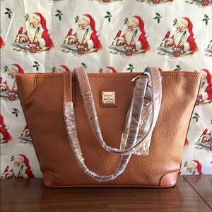 NWT Dooney & Bourke Charleston shopper handbag Caramel